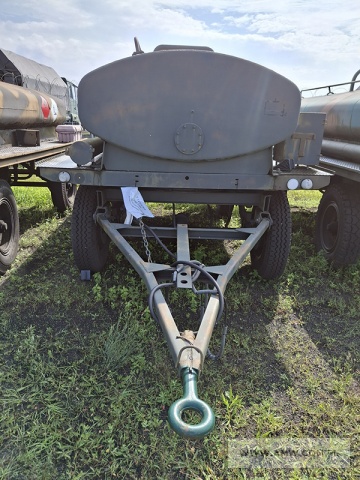 Cysterna paliwowa CP-4 (poj. 4,0 m3) na przyczepie D-46A 